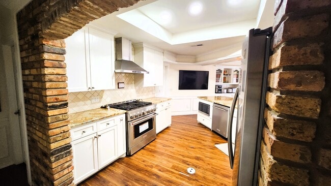 Building Photo - 4204 Country Brook Dr