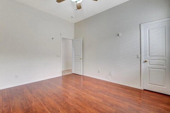 Bedroom 2 angle view - 3034 Constable St