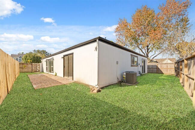 Building Photo - 2707 Ashford Trail Dr