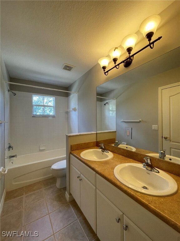 Building Photo - 8711 Athena Ct