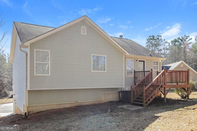 Building Photo - 40 Pleasant Forest Trail
