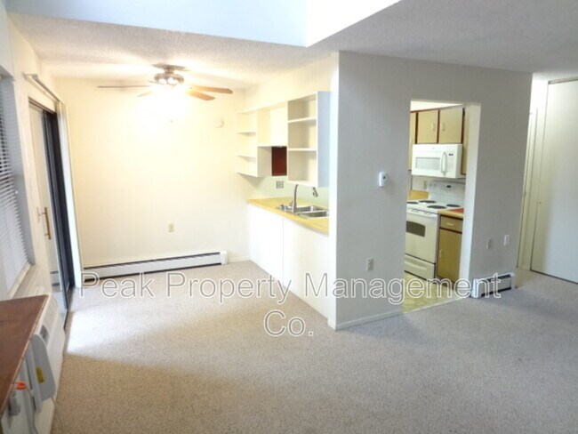 Building Photo - 512 E Monroe Dr