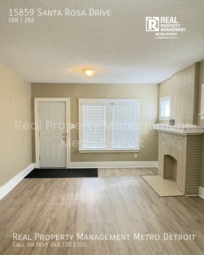 Building Photo - 15859 Santa Rosa Dr