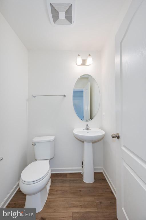 Building Photo - 192 Ludgate Mnr