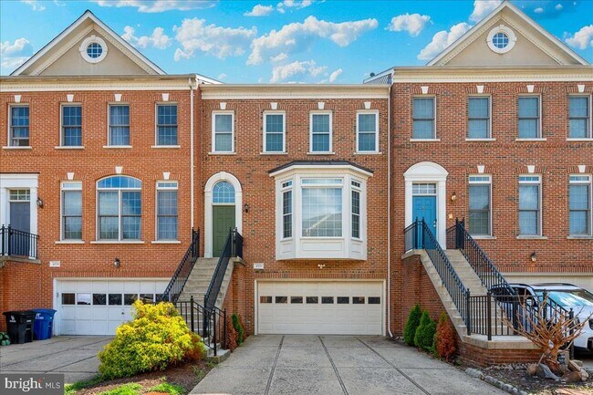 Building Photo - 4576 Fair Valley Dr