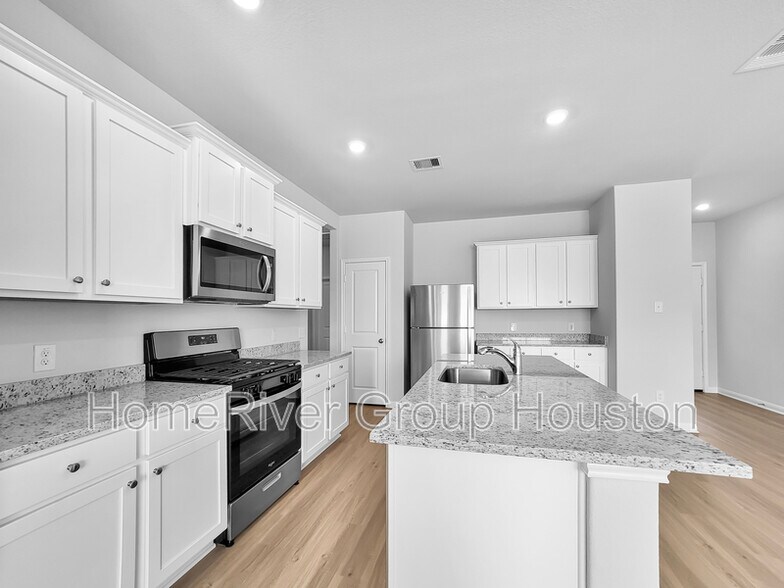 Building Photo - 8942 Ice Quartz Dr