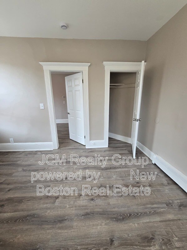 Building Photo - 116-124A Central Ave