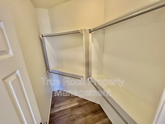 Building Photo - 1412 S Mississippi Ave