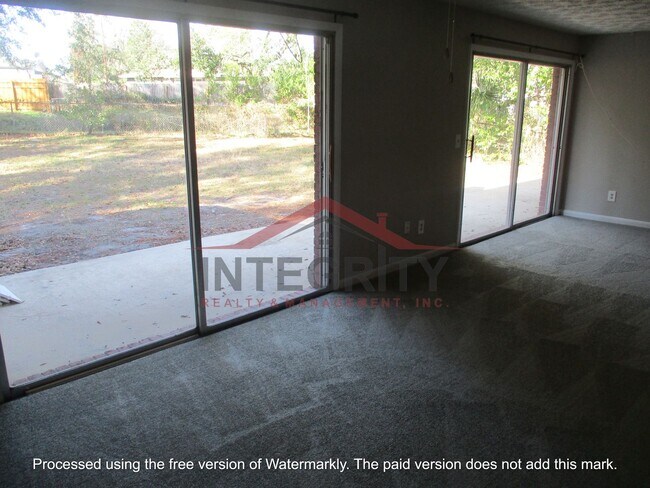 Building Photo - 3 Bed/ 2 Bath in Orange Park, FL