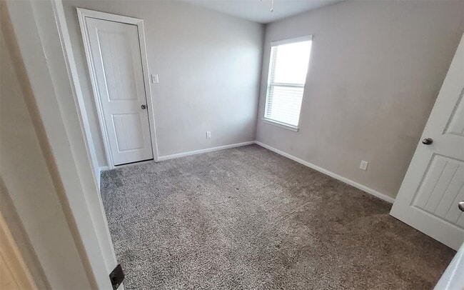 Building Photo - 3303 Zephyr Park Ln