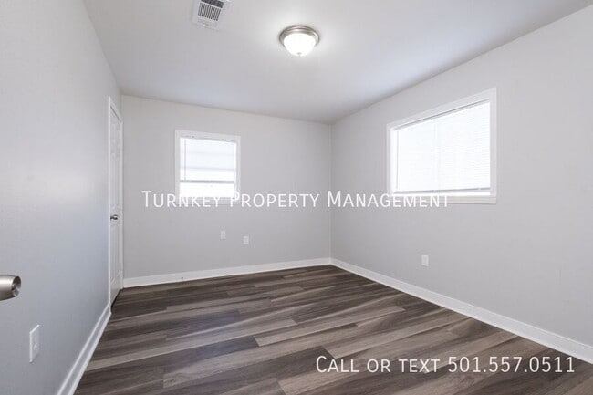 Building Photo - 1624 Brown St