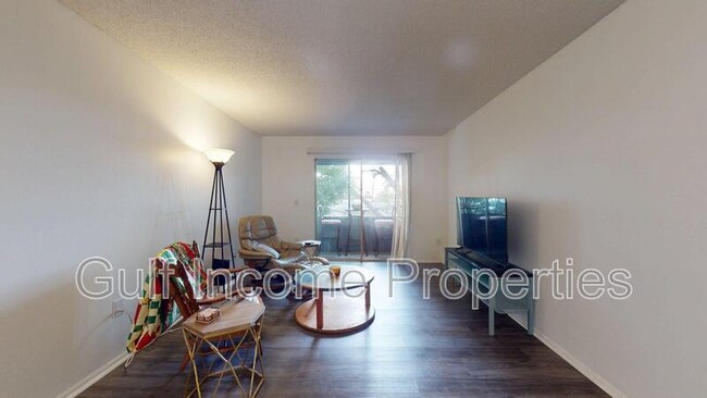 Building Photo - 5503 Fountain Lake Cir