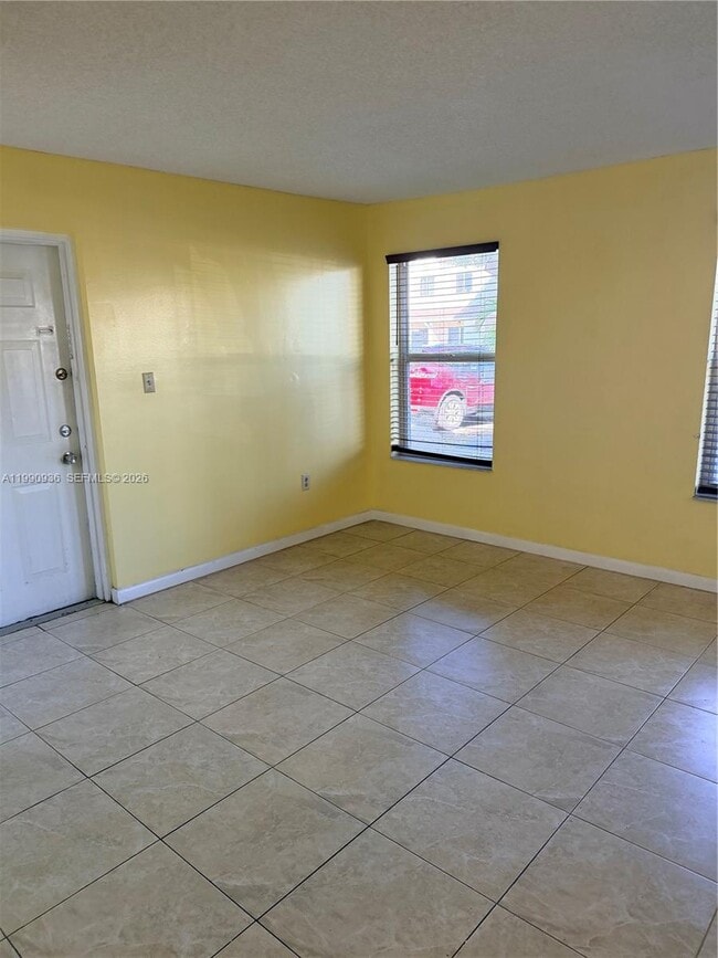 Building Photo - 17500 NW 67th Ct