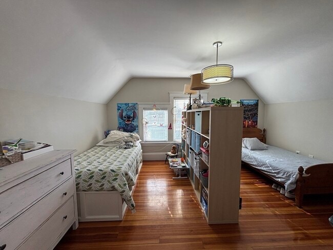 Building Photo - 603 High St