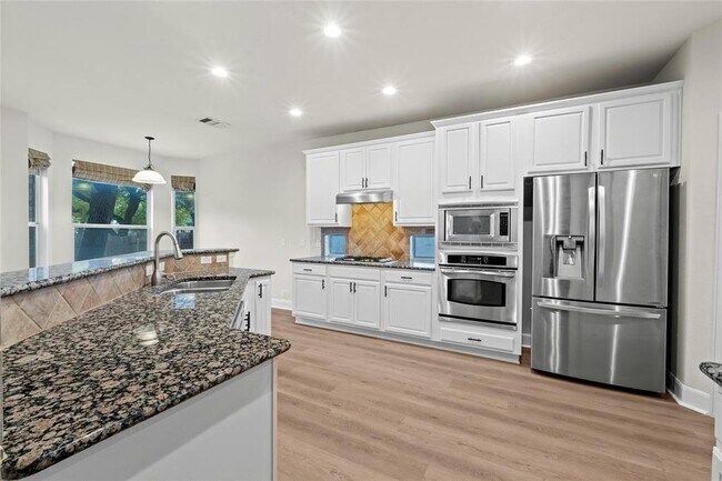 Building Photo - 2509 Salorn Way