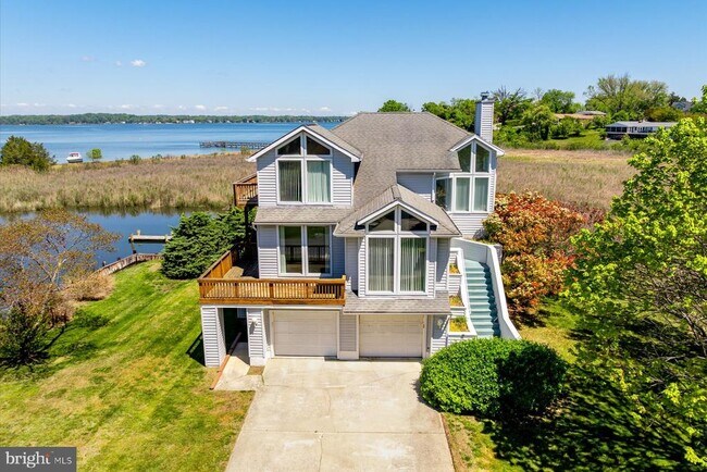 Building Photo - 1100 Paca Dr