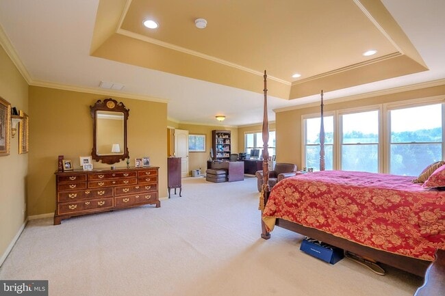 Building Photo - 19 Meadowlark Dr