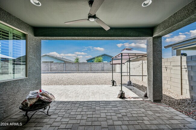 Building Photo - 13360 W Briles Rd
