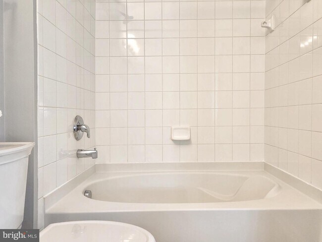 Building Photo - 2665 Prosperity Ave