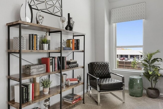 Building Photo - 10021 Dawn Pearl Dr