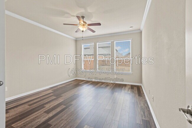 Building Photo - 1624 Medina Ln