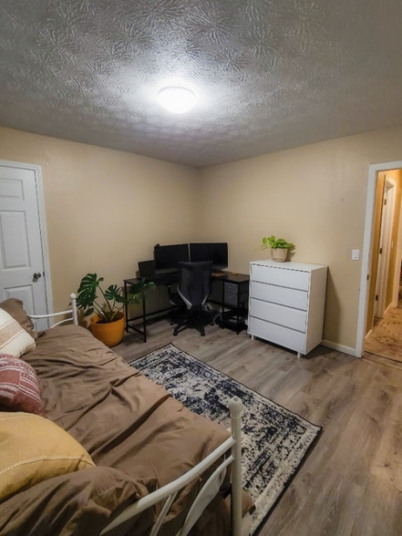 Building Photo - 7230 Basel St