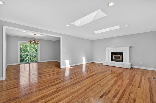 Building Photo - 23017 Timber Creek Ln