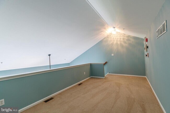 Building Photo - 837 Purple Martin Ct