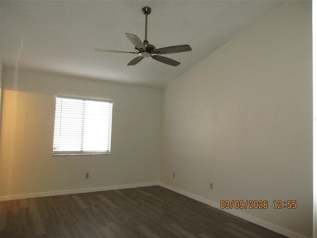 Building Photo - 200 Gemwood Ct