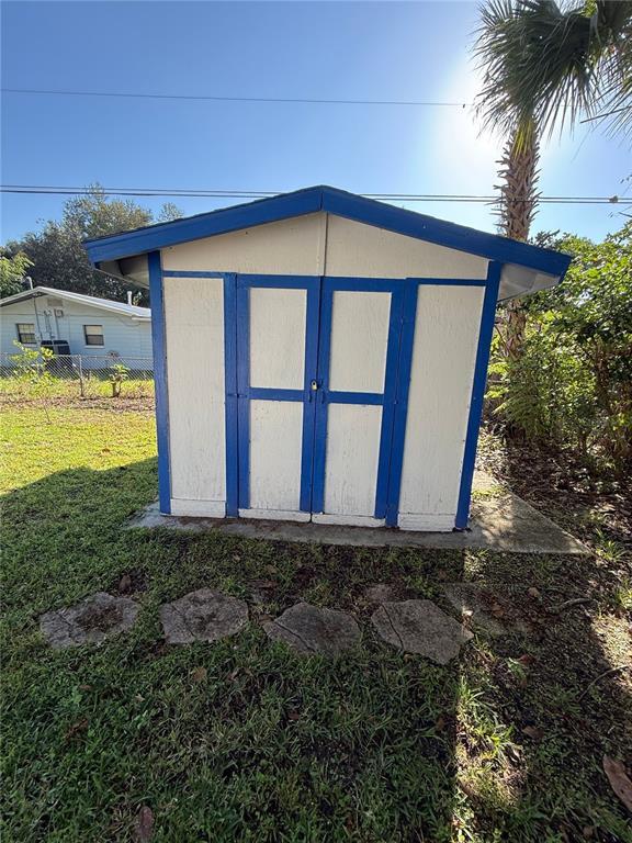 Building Photo - 4005 NW 21st Dr