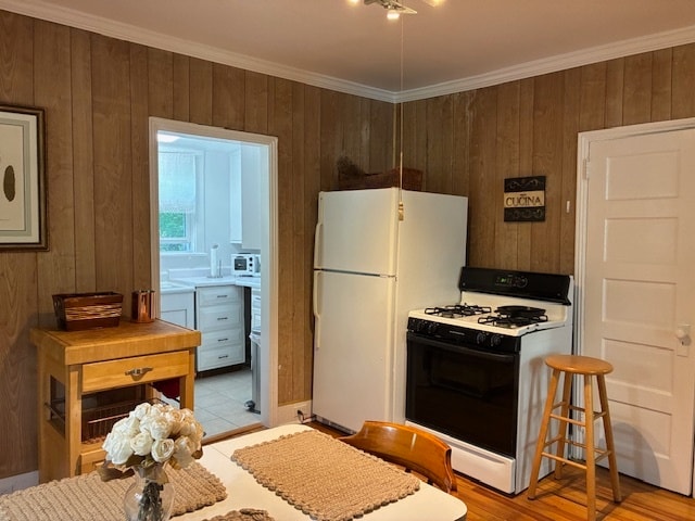 Great room - 816 Mill Plain Rd