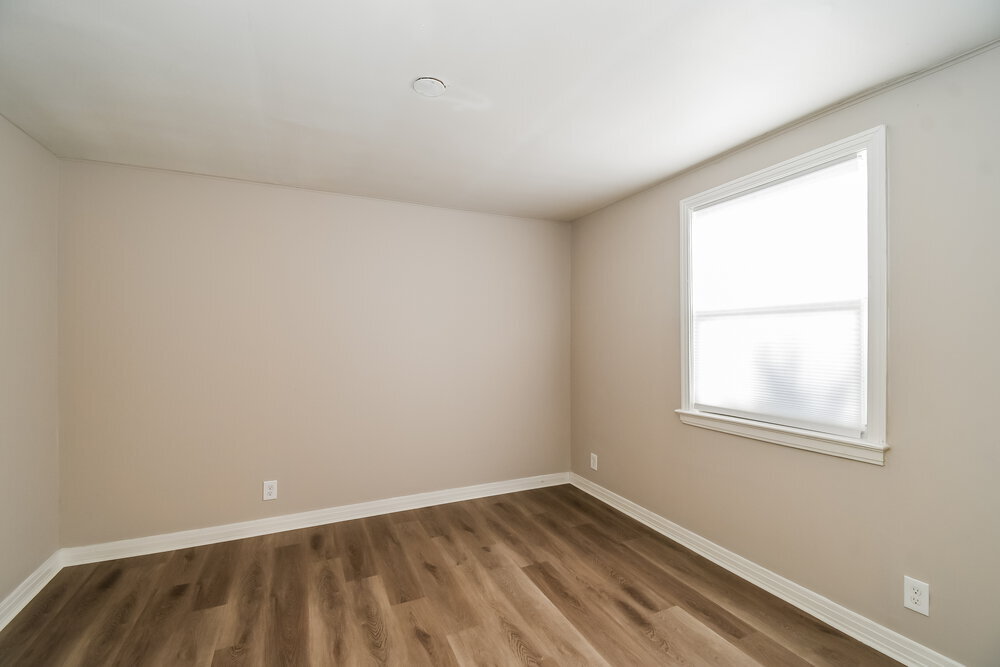 Building Photo - 5405 Sharon Terrace