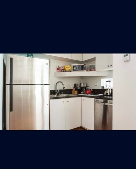 Kitchen - 8665 Clifton Way