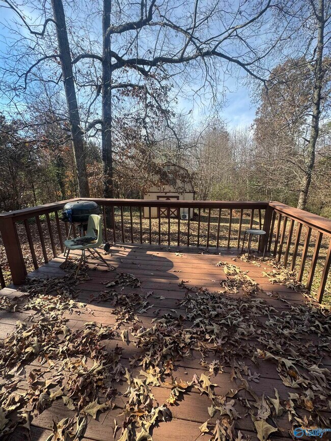 Building Photo - 117 Water Oak Ct