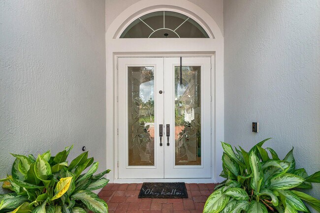 Building Photo - 236 Carina Dr