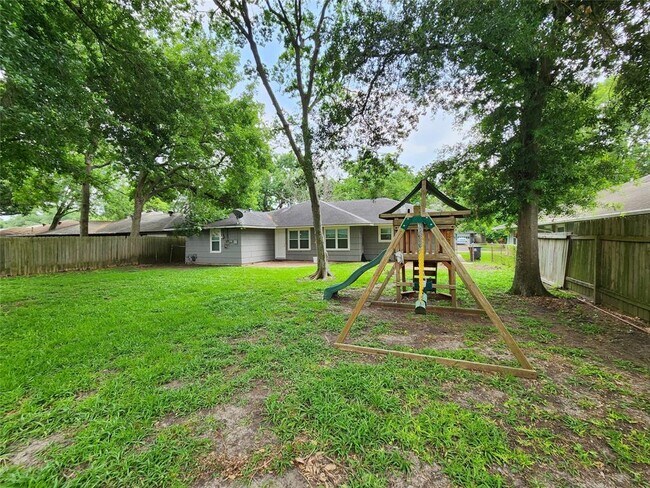 Building Photo - 5535 Berry Creek Dr