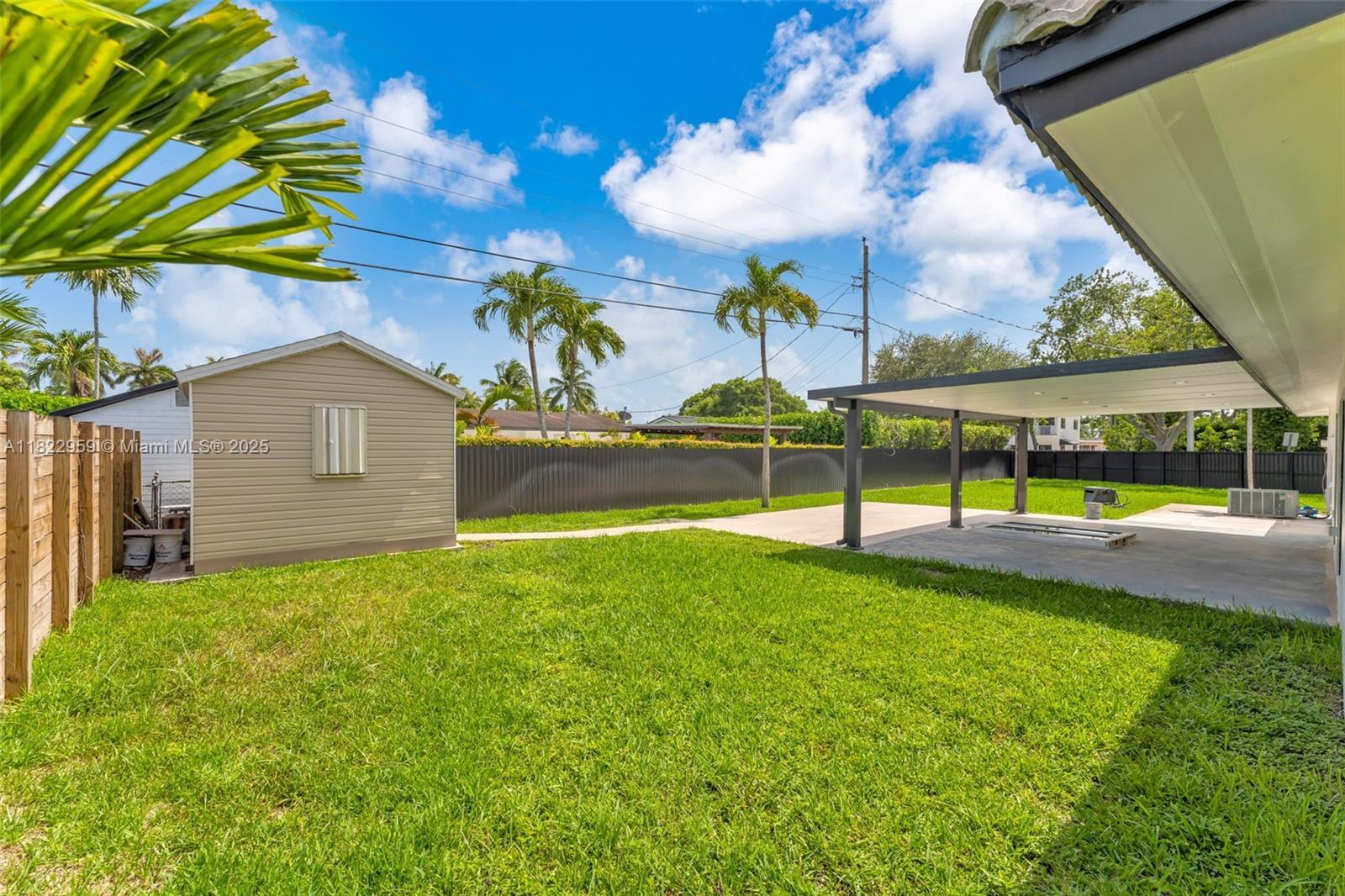 Building Photo - 9140 SW 45th Ter