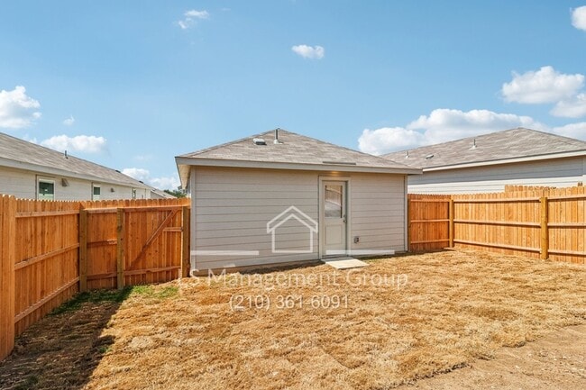 Building Photo - 3618 Amber Glade