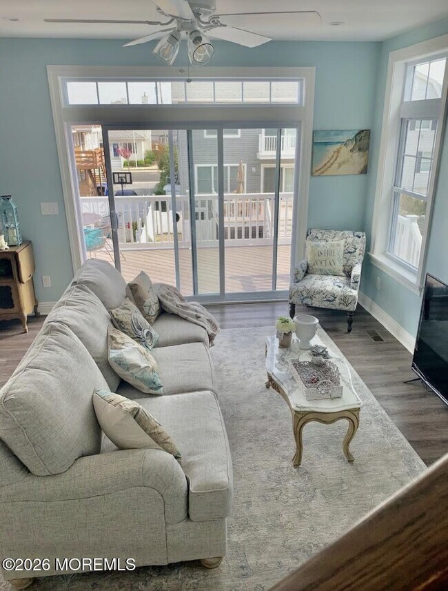 Building Photo - 36 1st Ave