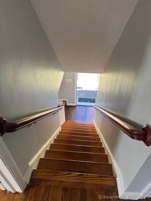 Building Photo - 1771 Stanley St