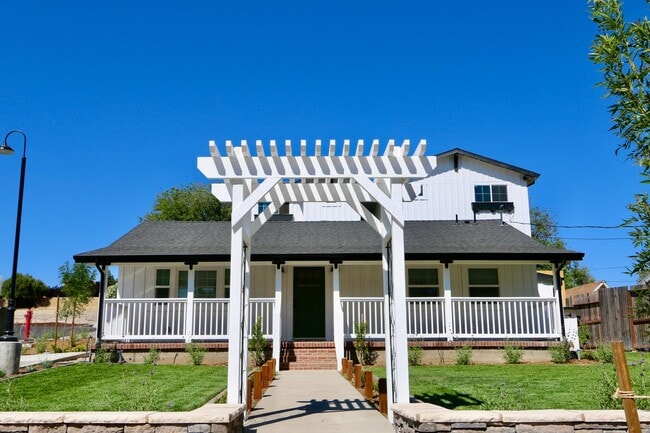 Primary Photo - NEWLY Designed & Furnished Modern Farmhous...