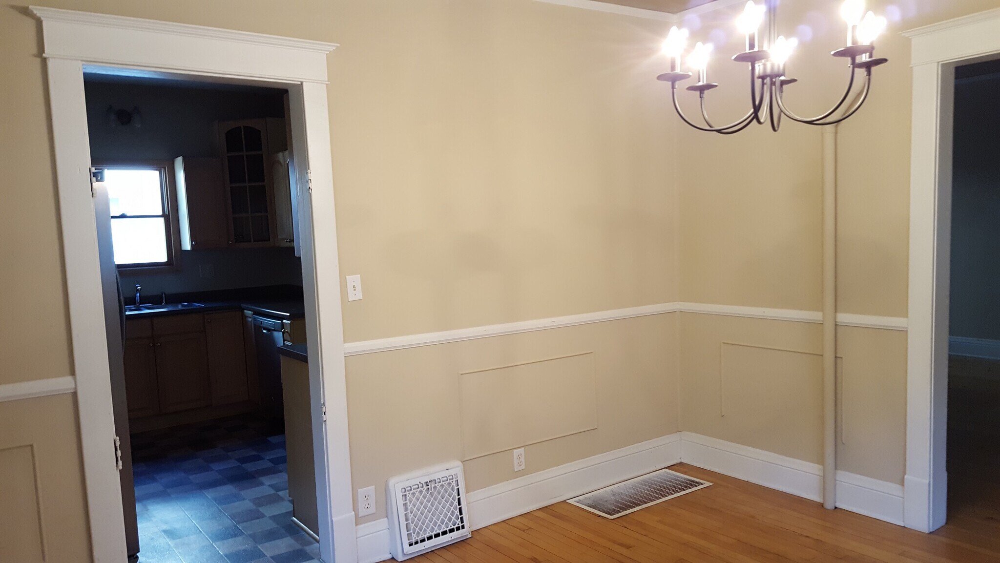 Dining room - 1005 1st St SW