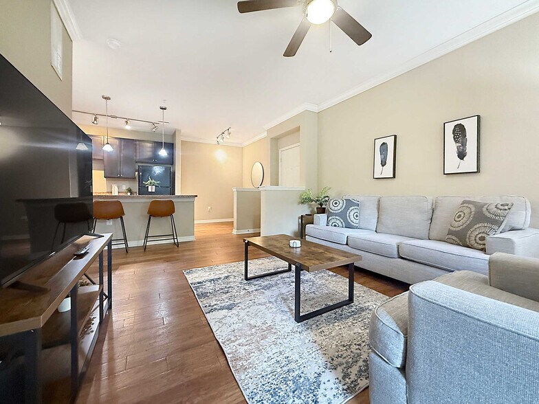 Building Photo - 1770 Bearberry Cir