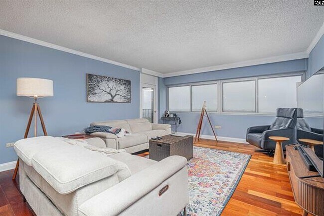 Building Photo - SP186