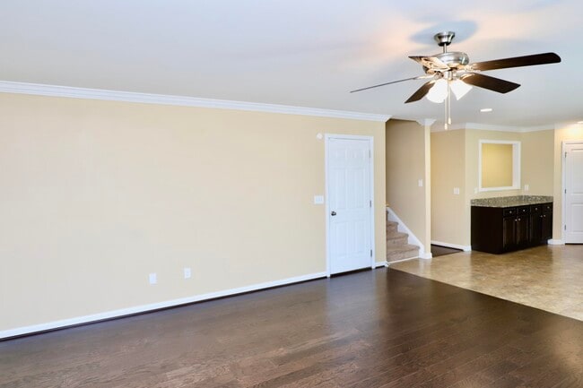 Building Photo - 1761 Nicholas Dr