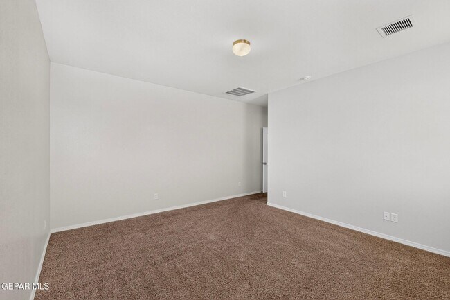 Building Photo - 12621 Cono Norte Dr