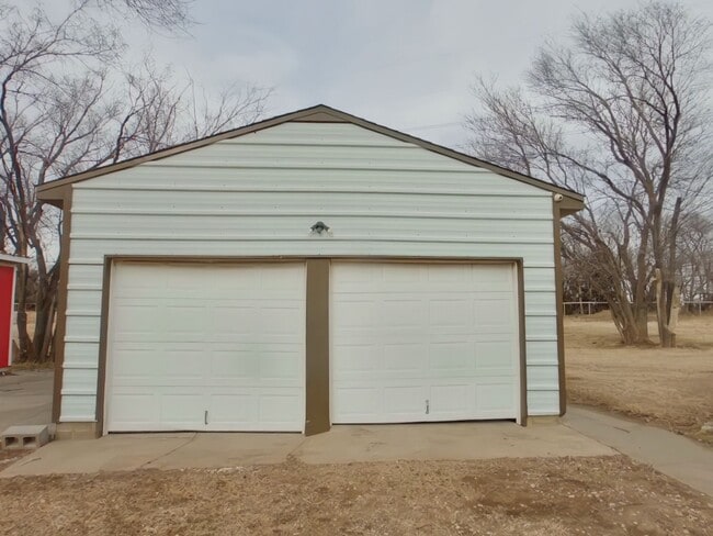 Building Photo - 13220 SW 90th St