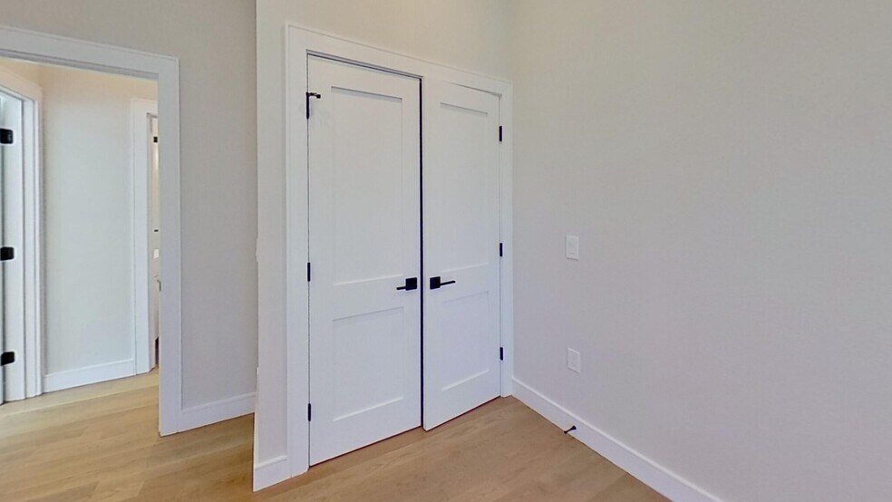 Building Photo - 16-18 Highgate St. Unit 201