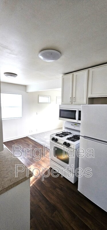 Building Photo - 4003 Welcome Ave N