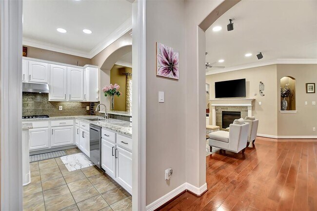 Building Photo - 1119 Sopris Dr